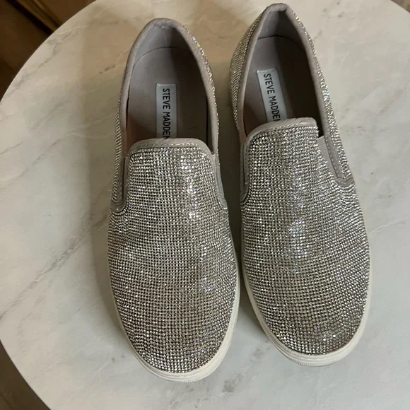 Excellent Condition Steve Madden Rhinestone Slip-On Sneakers - Picture 2 of 8